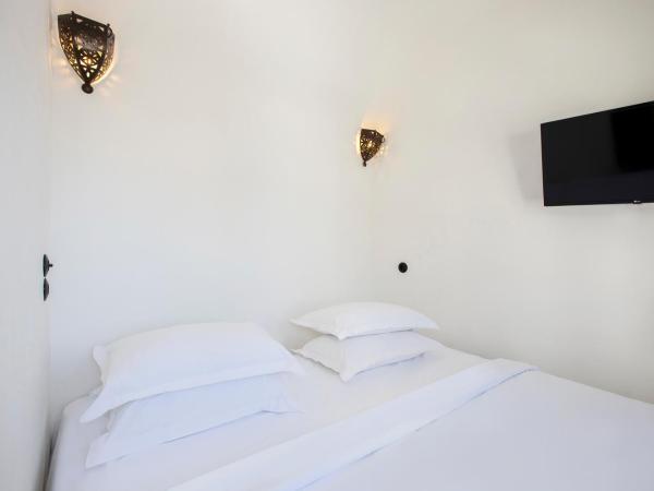 Ducato di Oia - Adults Only : photo 3 de la chambre chambre double - vue sur caldera