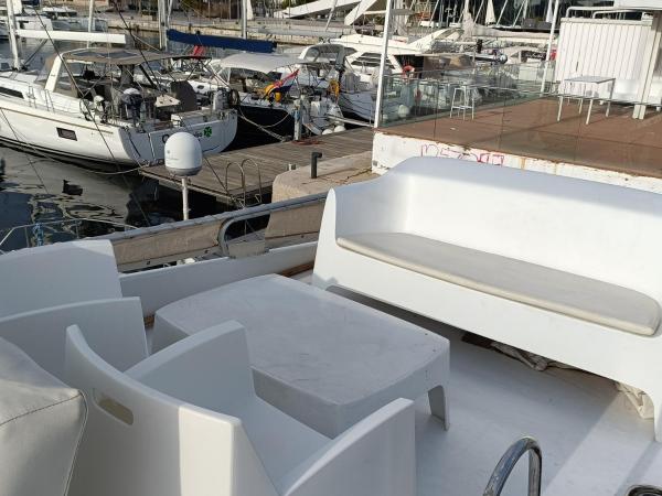 Ciudad y playa desde un barco. : photo 1 de la chambre maison 3 chambres