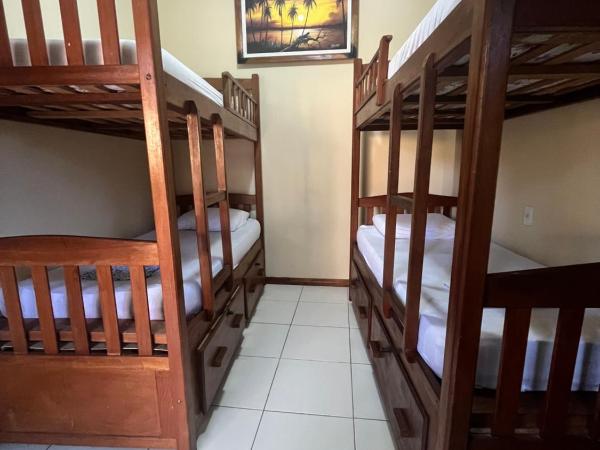 Hostel Manaus : photo 2 de la chambre lit dans dortoir pour femmes de 4 lits