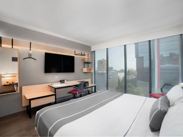 City Express Plus by Marriott Ciudad de México Insurgentes Sur : photo 2 de la chambre chambre lit king-size