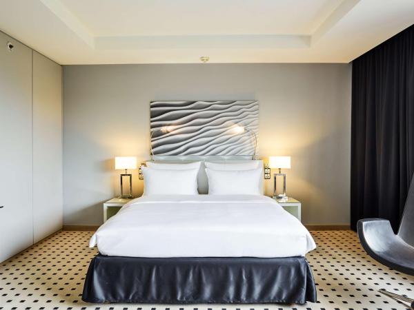 Radisson Blu Conference Hotel, Düsseldorf : photo 2 de la chambre chambre premium