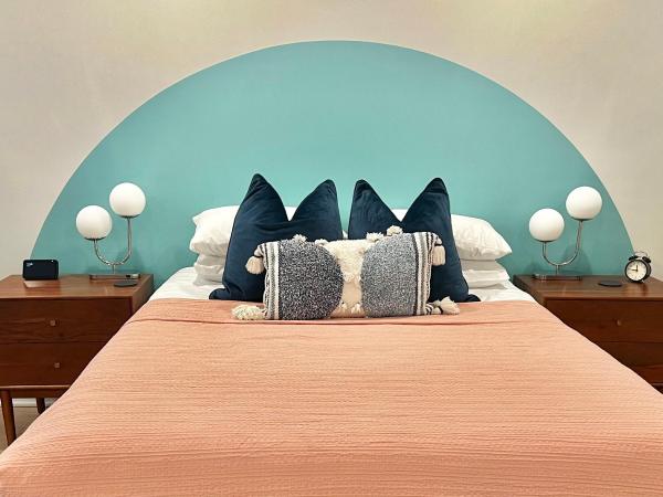 Stellar Suites : photo 2 de la chambre studio lit queen-size - accessible aux personnes à mobilité réduite