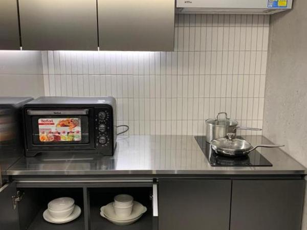 KOZAYO Hongdae Hostel : photo 9 de la chambre lit simple dans dortoir pour hommes