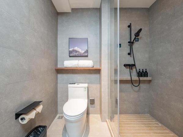 广州琶洲会展中心亚朵酒店-广交会期间免费穿梭巴士 : photo 1 de la chambre chambre double supérieure