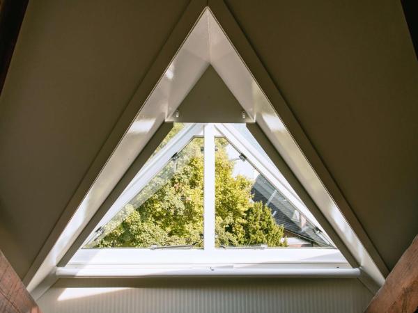 Grand Hotel Karel V : photo 3 de la chambre cozy, wooden empire twin