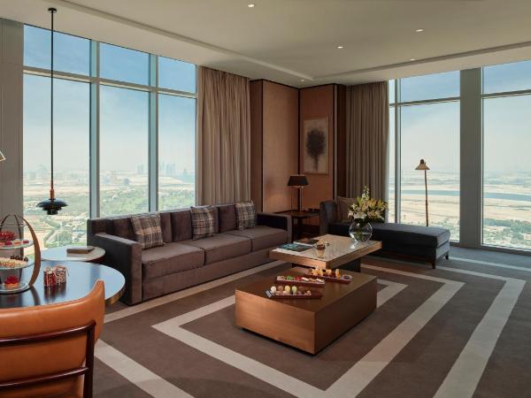 Waldorf Astoria Dubai International Financial Centre : photo 10 de la chambre grande suite d’angle lit king-size - vue sur horizon