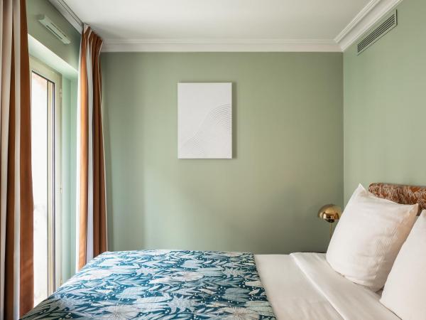 Royal Garden Champs-Élysées : photo 3 de la chambre suite junior