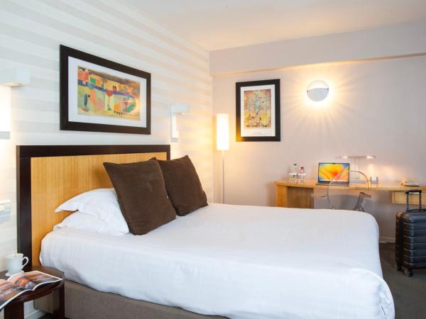 Hotel Lille Euralille - Hilton Affiliate Hotel : photo 2 de la chambre chambre lit queen-size 