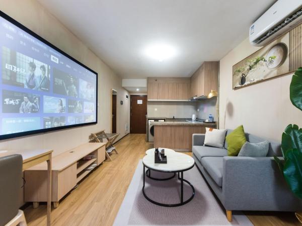 WESU Weisu Service Apartment - Shenzhen University Nanshan Science and Technolog Park : photo 3 de la chambre appartement