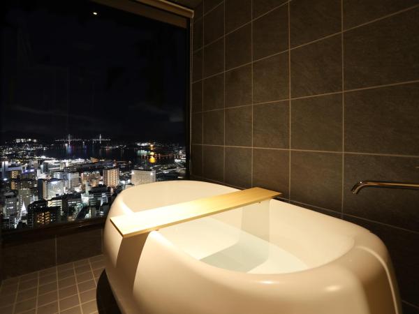 Hotel Nagasaki : photo 5 de la chambre chambre quadruple supérieure