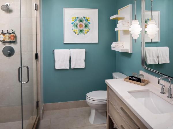 The Alfond Inn : photo 4 de la chambre chambre avec 2 grands lits queen-size