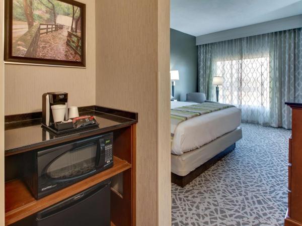 Drury Inn & Suites Columbus Polaris : photo 5 de la chambre chambre lit king-size deluxe