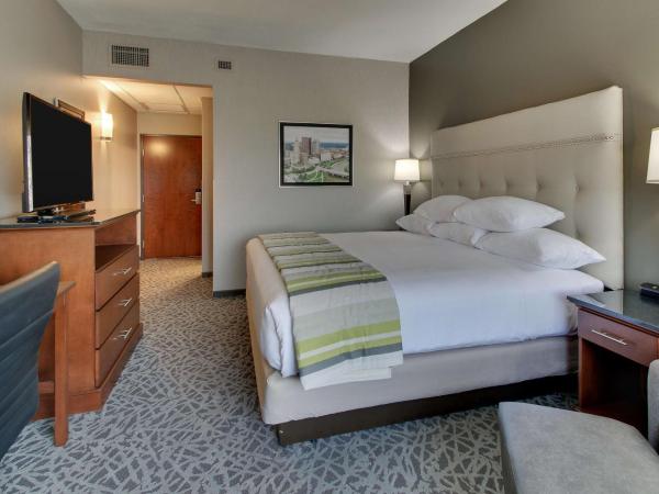 Drury Inn & Suites Columbus Polaris : photo 4 de la chambre chambre lit king-size deluxe