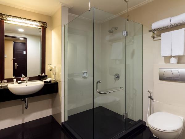 Best Western Mangga Dua Hotel & Residence : photo 3 de la chambre suite lit king-size – non-fumeurs