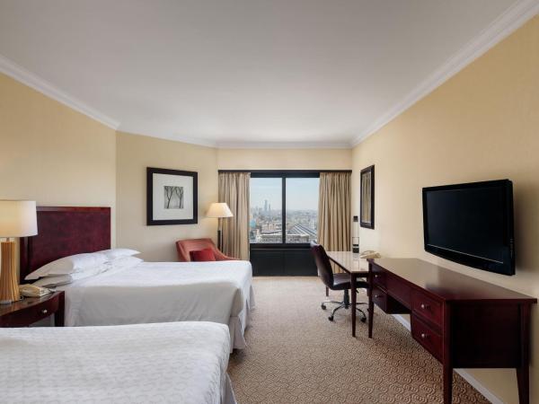 Sheraton Buenos Aires Hotel & Convention Center : photo 4 de la chambre chambre lits jumeaux - salon club et accès piscine