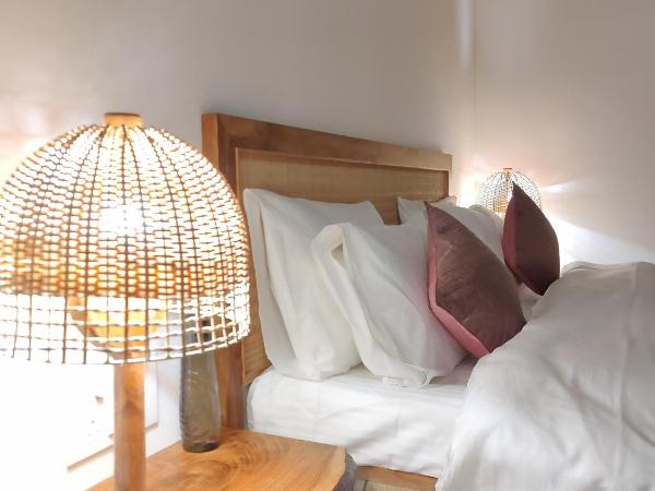 GiriSadan Organic Farm Retreat & Botanical Forest : photo 2 de la chambre chambre double - vue sur jardin