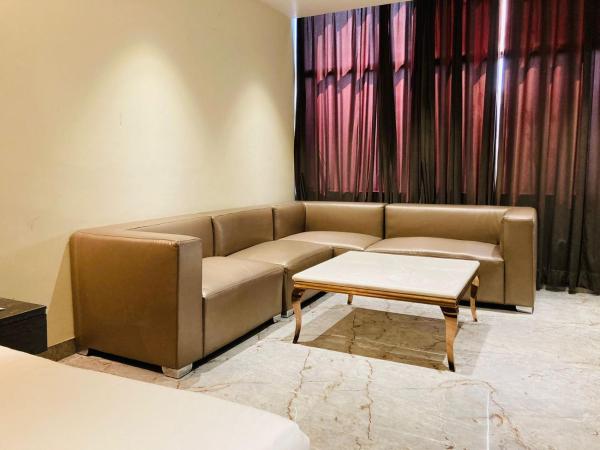 Hotel Aman Palace : photo 4 de la chambre suite lit king-size