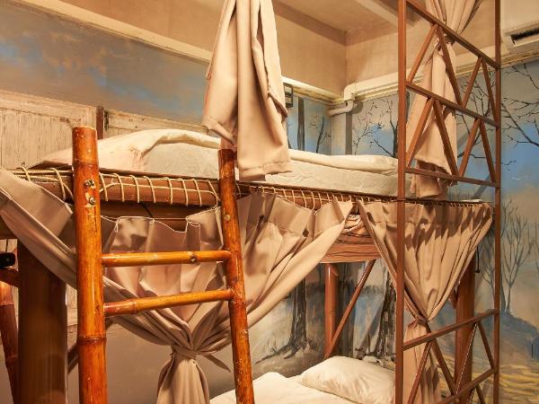Happiness Community Wake & Bake Hostel - Rooftop Bar & Bistro : photo 3 de la chambre lit superposé dans dortoir mixte