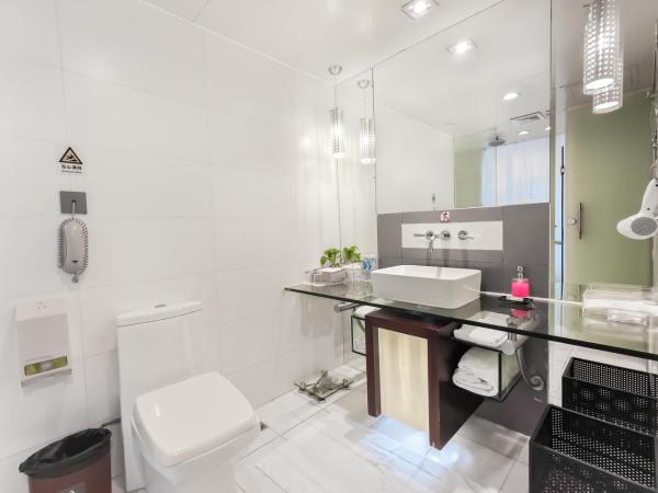 The Pavilion Century Tower (Huaqiang NorthBusiness Zone) : photo 5 de la chambre chambre lits jumeaux deluxe