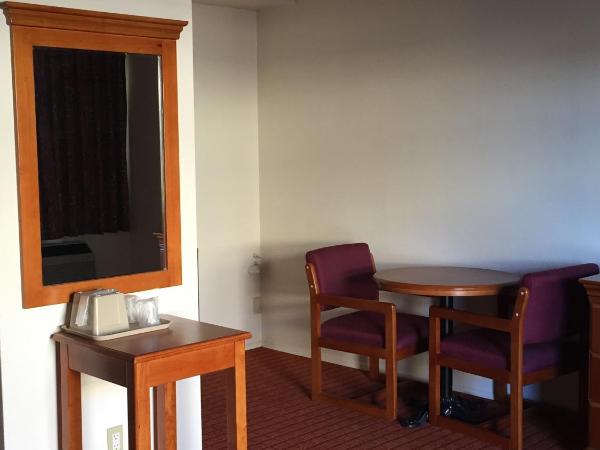 Harvey's Motel SDSU La Mesa San Diego : photo 5 de la chambre chambre lit queen-size deluxe - fumeurs