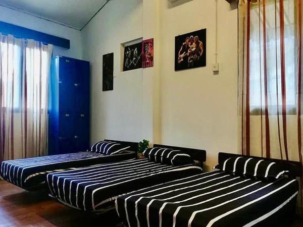 Bagan Pinang Guest House : photo 7 de la chambre chambre quadruple