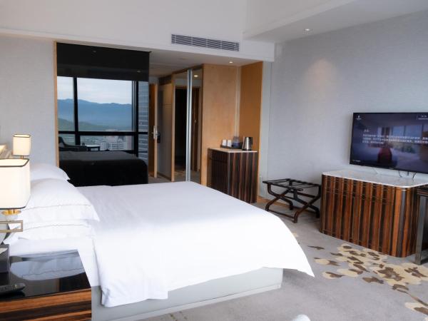 Huaqiang Plaza Hotel Shenzhen, Enjoy Complimentary Afternoon Tea & Mini Bar & Night Snack : photo 4 de la chambre chambre lit king-size supérieure