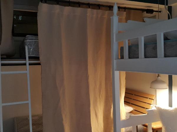 Bed in Town : photo 3 de la chambre lit superposé dans dortoir mixte