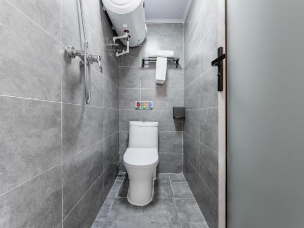 Happy Dragon Hotel - close to Forbidden City&Wangfujing Street&free coffee &English speaking,Newly renovated with tour service : photo 4 de la chambre small double room（no window）