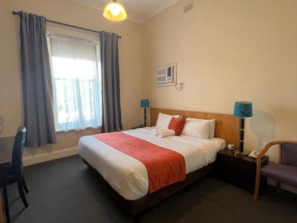 Princes Lodge Motel : photo 7 de la chambre chambre lit queen-size deluxe