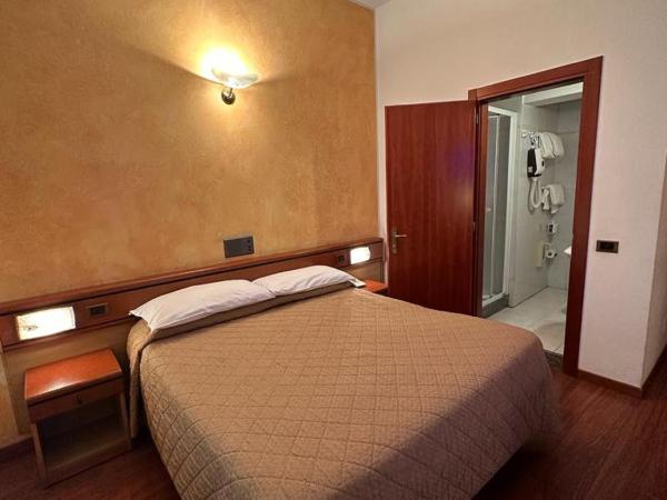 Hotel Aspromonte : photo 5 de la chambre chambre double avec balcon