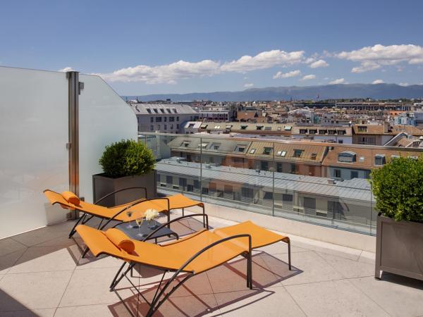 Beau-Rivage Genève : photo 2 de la chambre suite junior avec terrasse