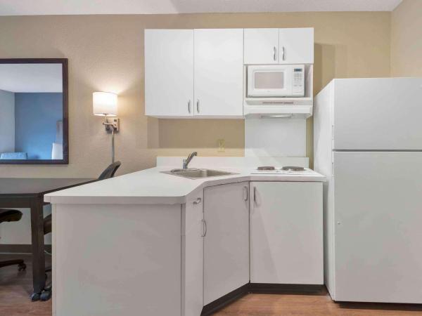 Extended Stay America Suites - Charlotte - Tyvola Rd : photo 5 de la chambre studio lit queen-size - non-fumeurs