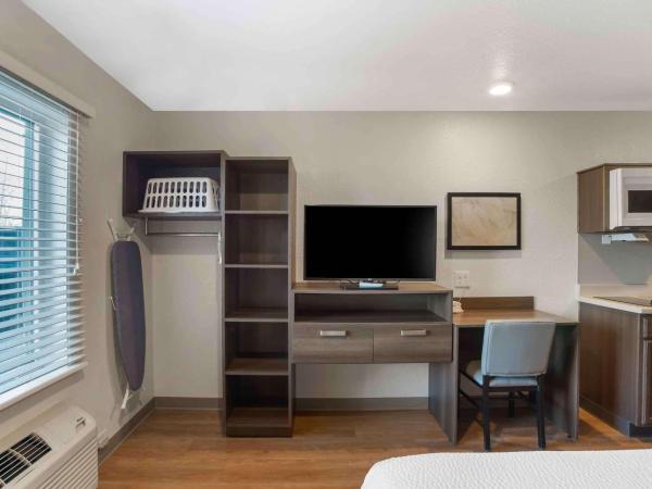 Extended Stay America Suites - Charlotte - Northlake : photo 3 de la chambre studio lit queen-size 