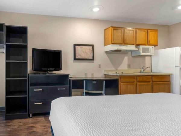 Extended Stay America Select Suites - Orlando - South : photo 4 de la chambre chambre lit queen-size standard - non-fumeurs