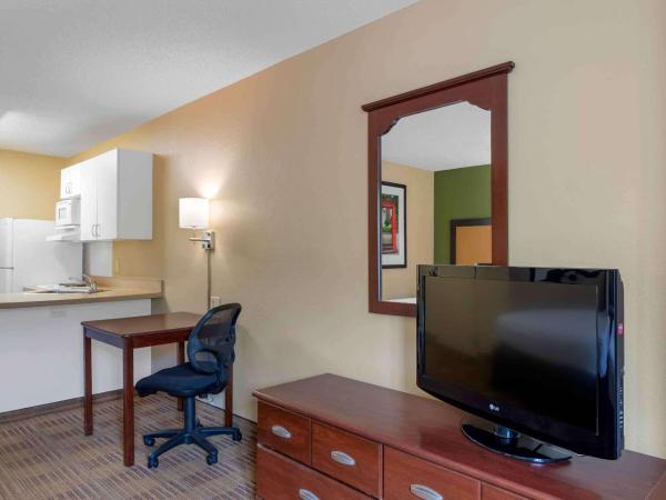 Extended Stay America Suites - Atlanta - Perimeter - Crestline : photo 4 de la chambre studio avec 2 lits doubles - non-fumeurs