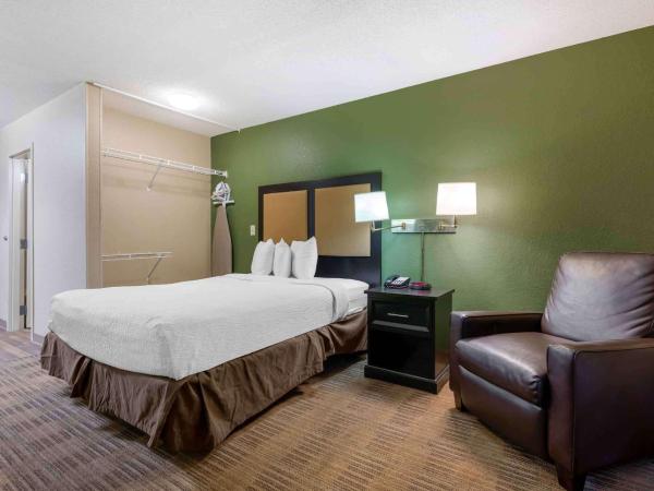 Extended Stay America Select Suites - Jacksonville - Lenoir Avenue East : photo 2 de la chambre studio lit queen-size - non-fumeurs