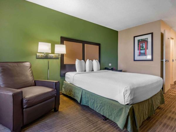 Extended Stay America Suites - Jacksonville - Riverwalk - Convention Center : photo 2 de la chambre studio lit queen-size - non-fumeurs