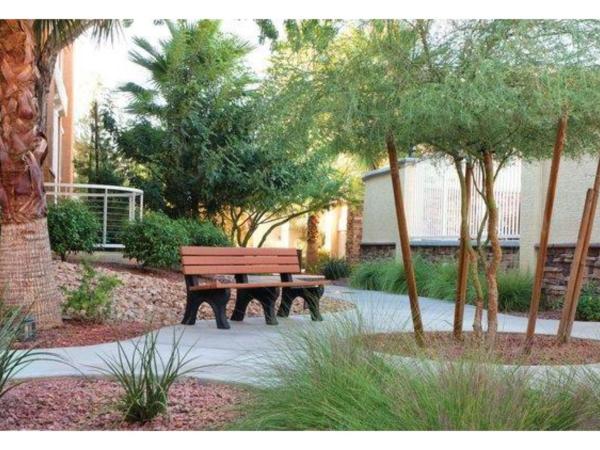 EDC Las Vegas 2024 - Your Stylish 2-BR Condo Oasis Near LV Strip - Special Offer Now! : photo 3 de la chambre appartement 2 chambres