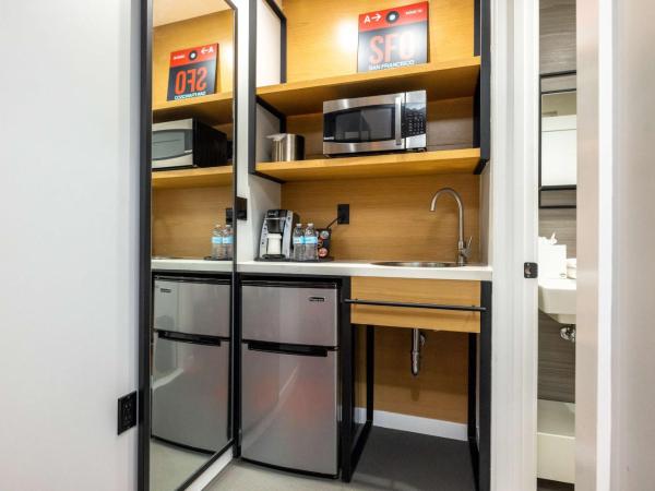 Infinity Hotel San Francisco, Tapestry Collection by Hilton : photo 2 de la chambre chambre lit king-size