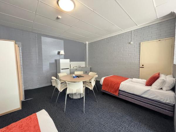 Princes Lodge Motel : photo 3 de la chambre chambre familiale standard