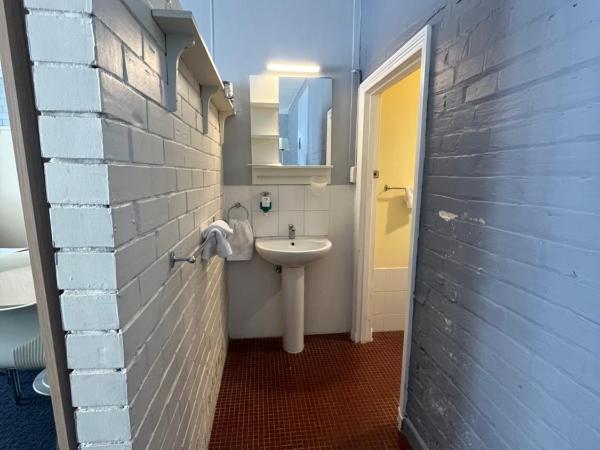 Princes Lodge Motel : photo 5 de la chambre chambre familiale standard