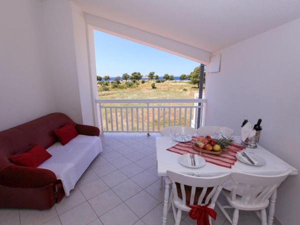 Apartments Lola : photo 1 de la chambre suite 2 chambres