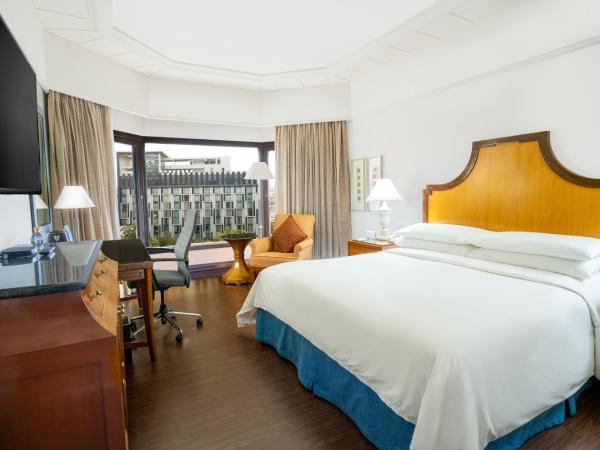 Hyderabad Marriott Hotel & Convention Centre : photo 1 de la chambre executive deluxe king with bathtub & lounge access