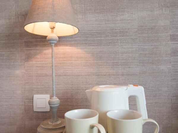 Hotel du Bassin : photo 7 de la chambre chambre double ou lits jumeaux deluxe - vue sur port