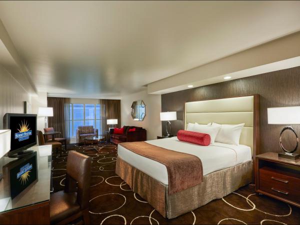 Sunset Station Hotel & Casino : photo 4 de la chambre petite suite lit king-size