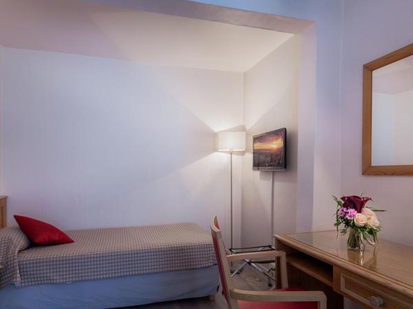 Hôtel Le Compostelle : photo 3 de la chambre chambre simple