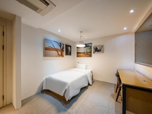 H-AVENUE Hotel Yeoksam : photo 5 de la chambre chambre familiale deluxe