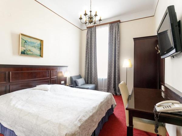 Hotel Viktoria Schönbrunn : photo 3 de la chambre chambre double deluxe (2 adultes + 1 enfant)