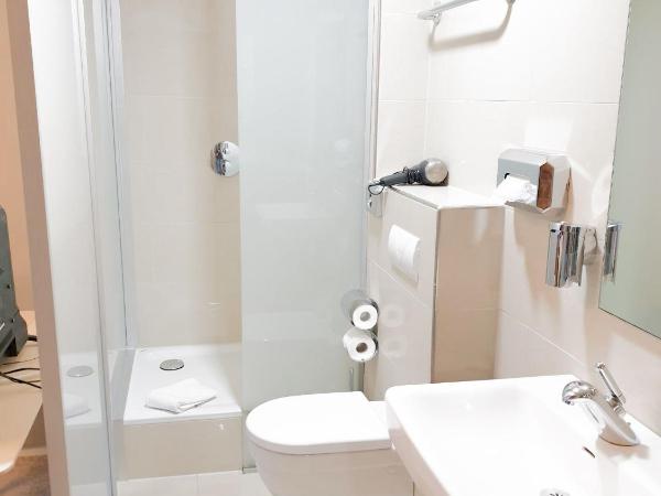 Hotel Fürst Garden : photo 4 de la chambre chambre lits jumeaux - vue sur jardin