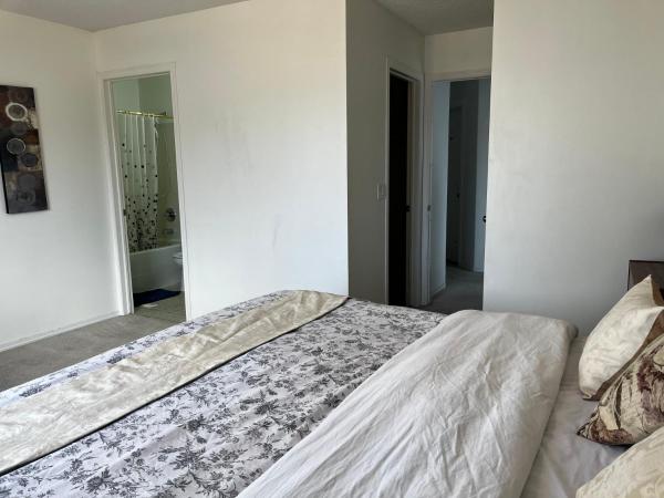 Hidden valley treehouse home! : photo 6 de la chambre chambre double ou lits jumeaux avec salle de bains privative